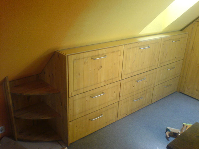 Seitenschrank